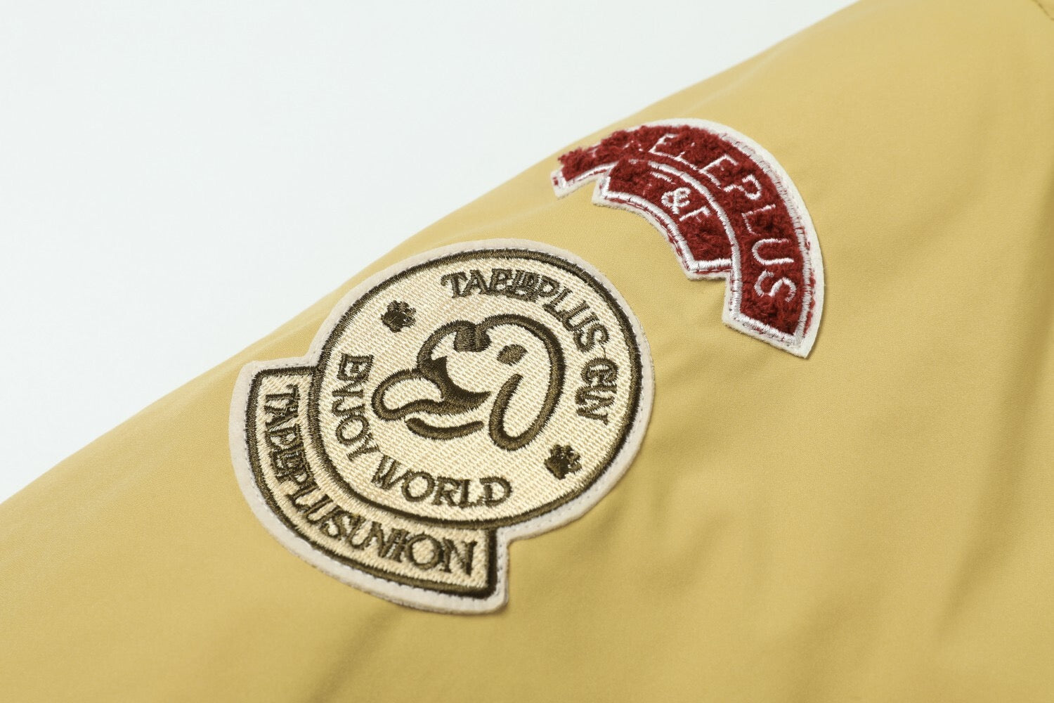 PRVIOUS TAELEPHUS JACKET